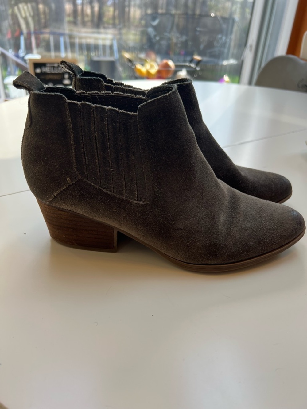Crown Vintage Charcoal Suede Ankle Booties with Stacked Heel Size 8